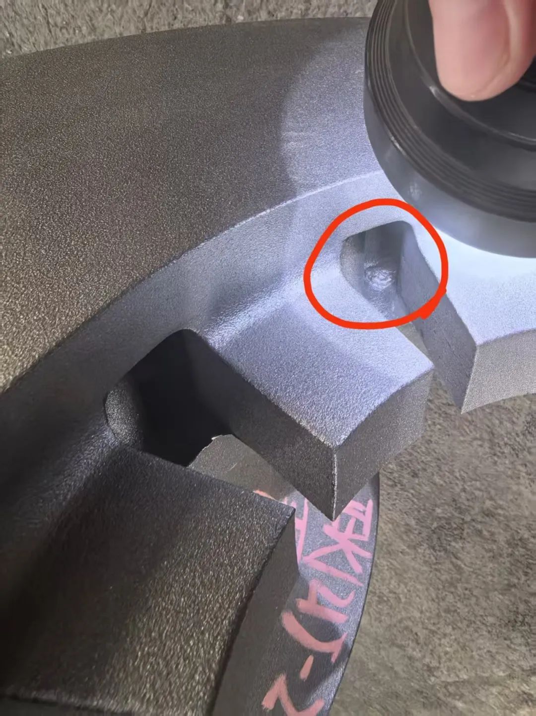 Ang proseso ng buhangin ng buhangin, ang core ng buhangin ay pinahiran ng core ng buhangin, at may mga makatas na depekto sa casting core core. Paano alisin ang mga ito?