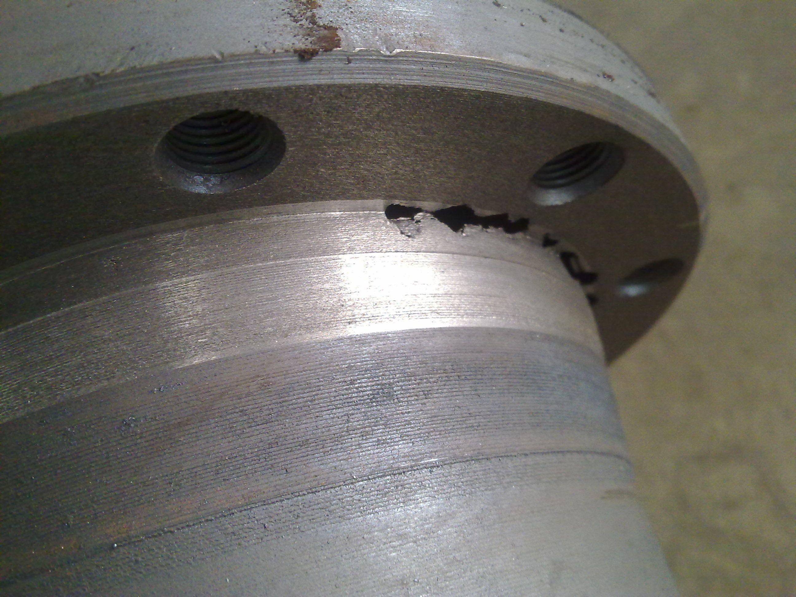 Ano ang mga sanhi ng cast steel crack defects?